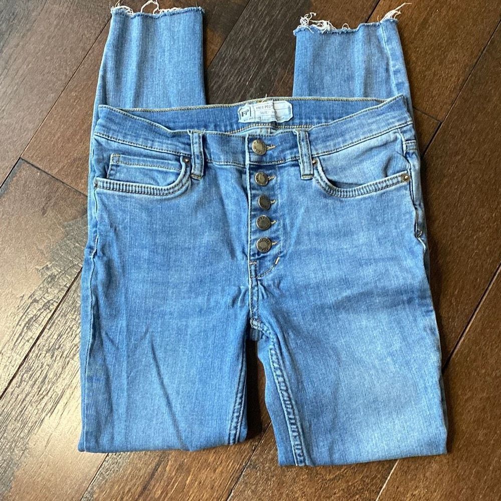 Free People womens skinny jeans size 27 button fly